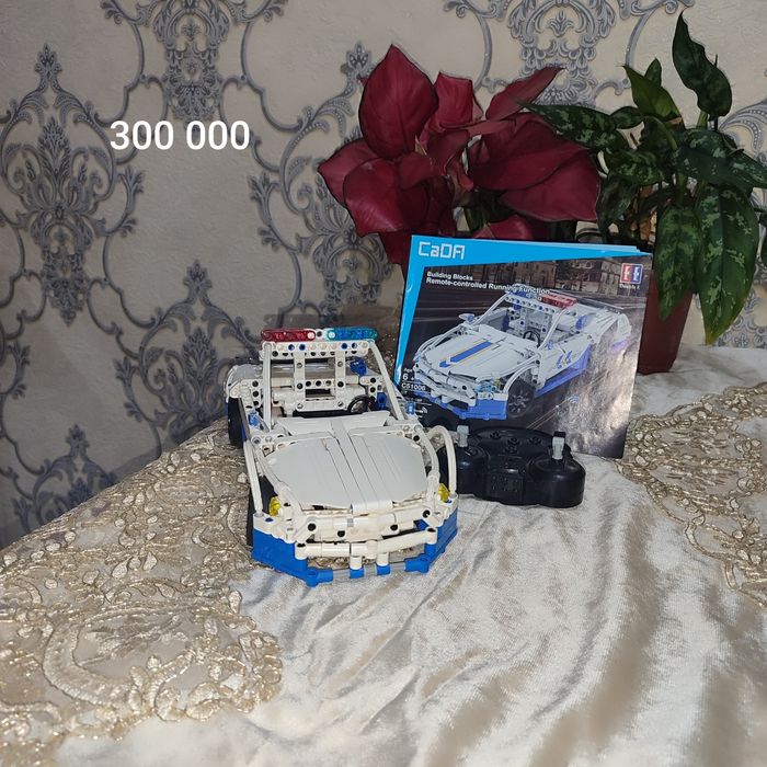 Лего,собиралось один раз ,все детали на месте