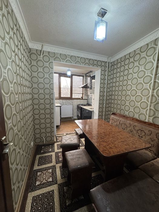 Срочно 3 хона 2 этаж Согдиана Париж