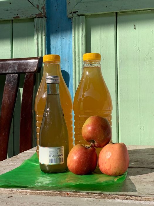 Олма сиркаси сотилади. 1 литр 120 минг сўм