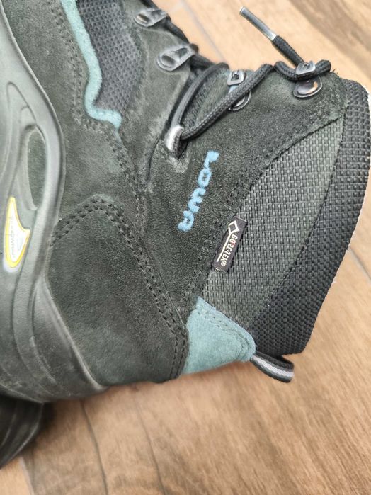 Туристически обувки Lowa