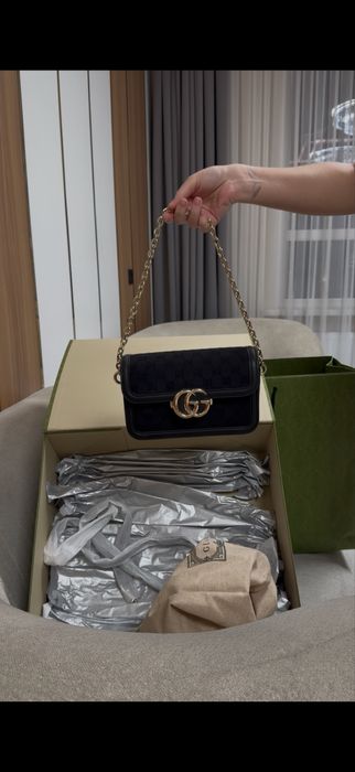 Gucci GG Marmont.