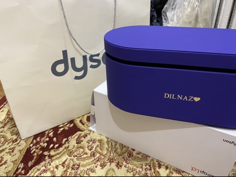 Dyson airwrap hs08