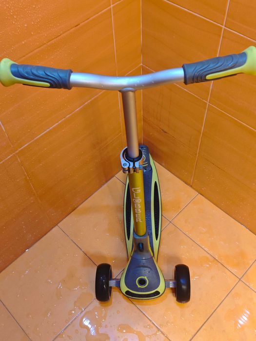 Тротинетка Globber Ultimum