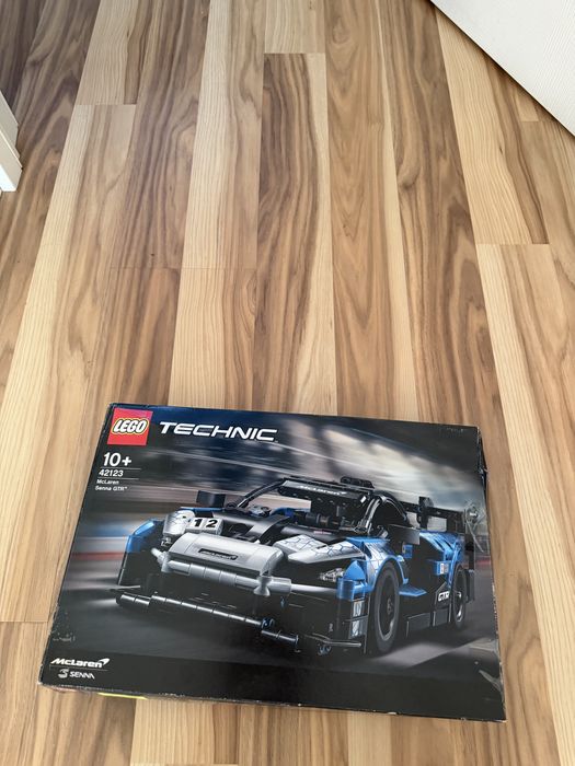 Lego  technic McLaren Senna 42123
