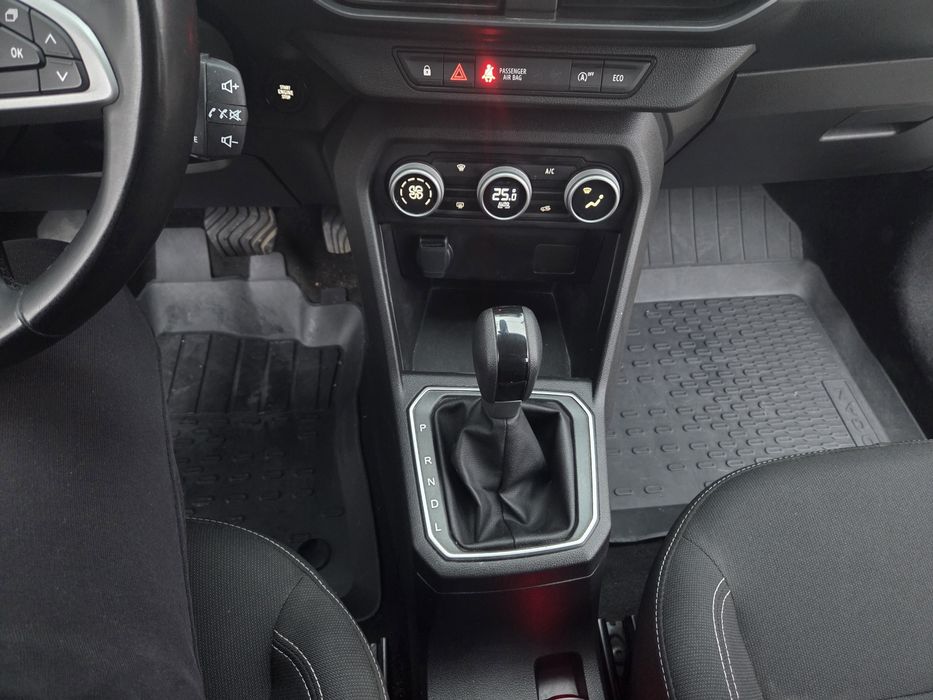 Logan 2024 automat 76.000 km