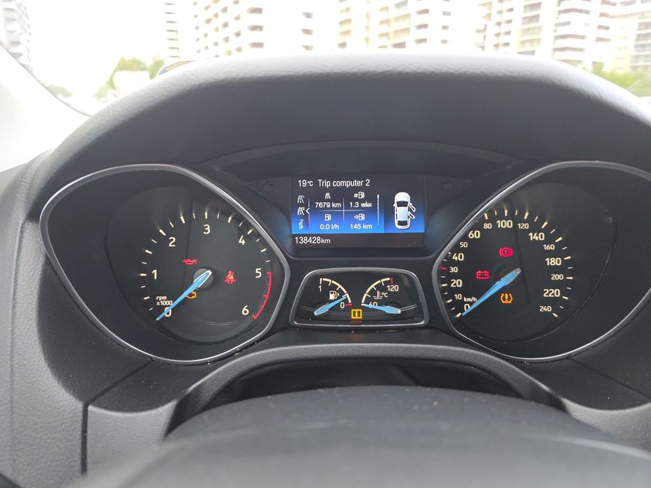 FORD Focus 2015 — imagine 4