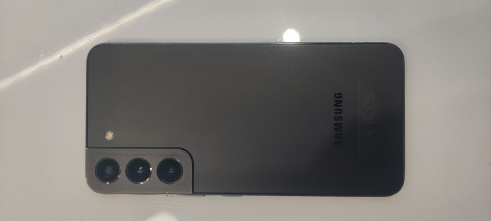Галакси S22 8/256GB идеальный!