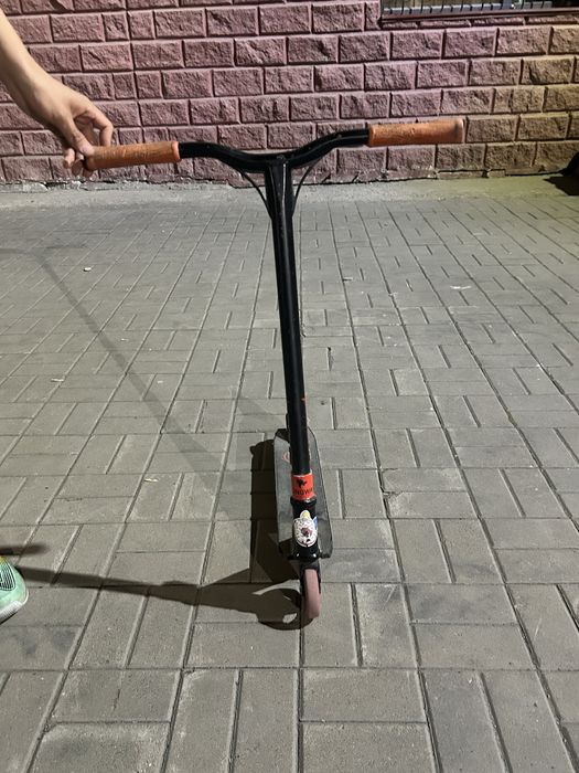 Трюковой самокот Longway