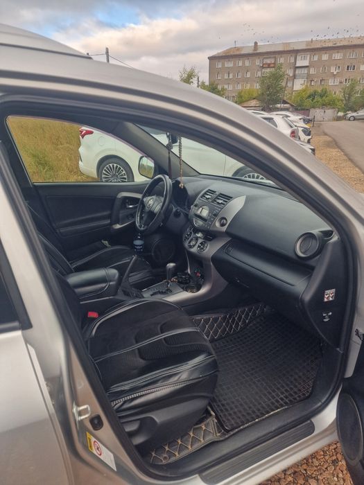 Продам Toyota Rav 4 2008