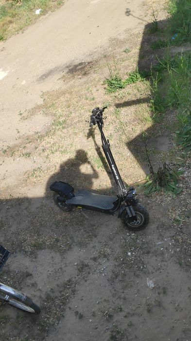 продам электросамокат куго м5