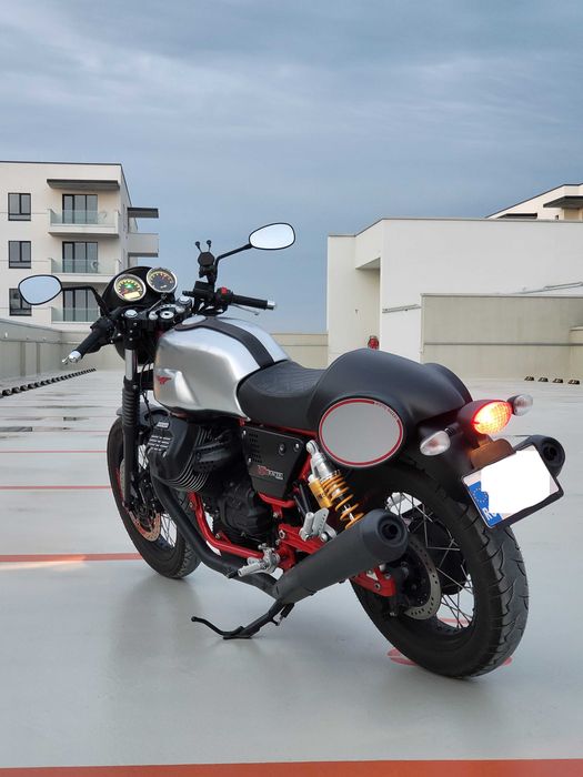 Motto Guzzi V7 Racer III