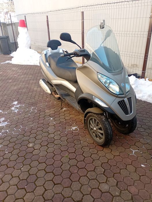 Vând Piagio MP3 300 cc