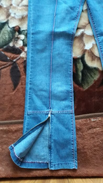 Продам НОВЫЕ джинсы
