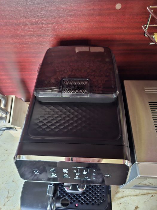 Aparat de cafea Philips seria 2200