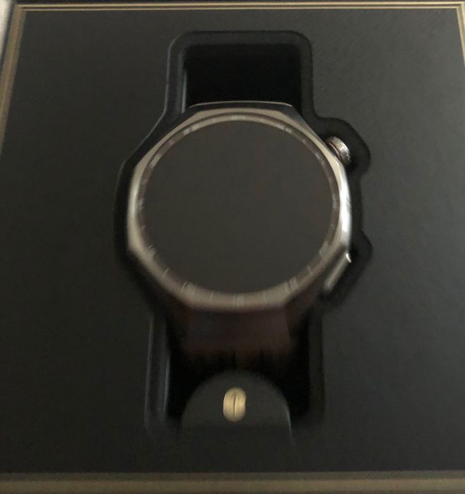 Продавам Huawei Watch GT 6 Pro