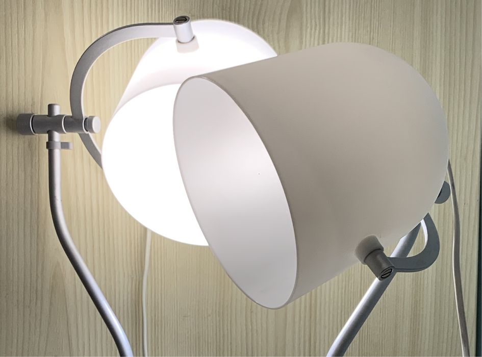 Комплект Настолни Лампи