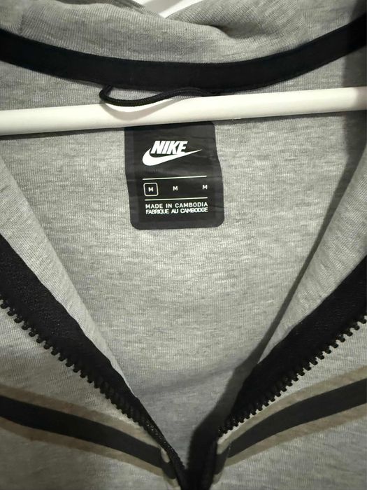 Compleu Nike Tech Marimea M