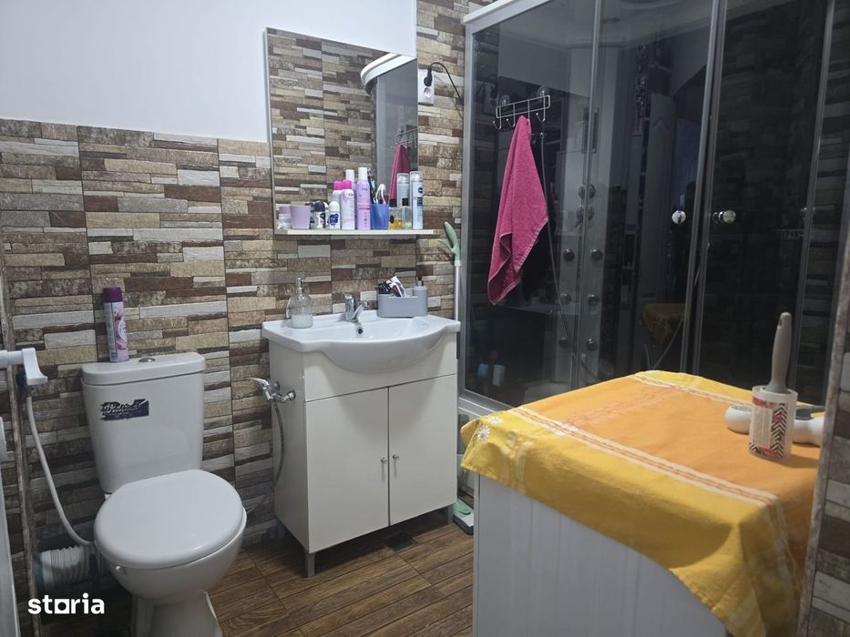 Apartament 2 camere l Mobilat, utilat l gradina l parcare l Porii