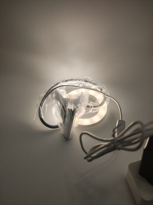 Lampa led pentru birou cu două modalități iluminare caldă/rece