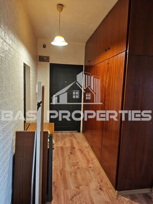 Продава се Тристаен апартамент в София, Разсадника - 65 кв.м за 1232 €/кв.м - Снимка #2