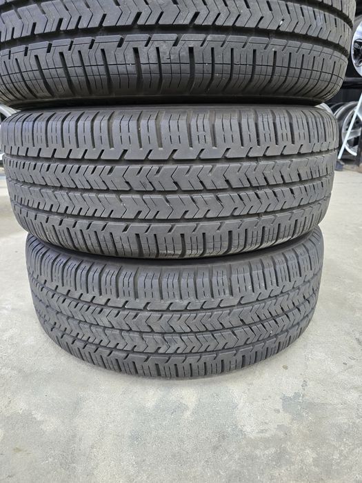 4 Броя Бусови Гуми 215/60/17C Michelin 2x8mm 2x7mm 23dot