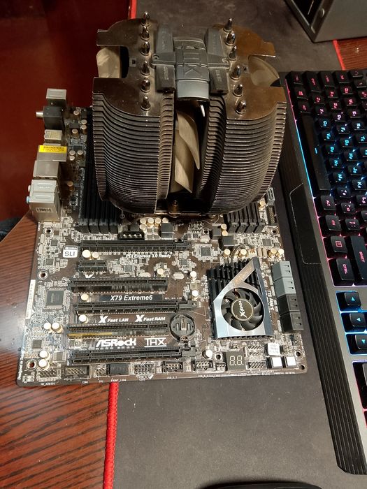 Комплект на LGA 2011 с Core i7 3930K