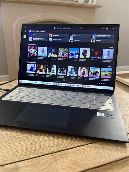 Лаптоп Lg Gram 17z90q, i7-1260P, 32GB ram, 1TB nvme, 17" WQXGA