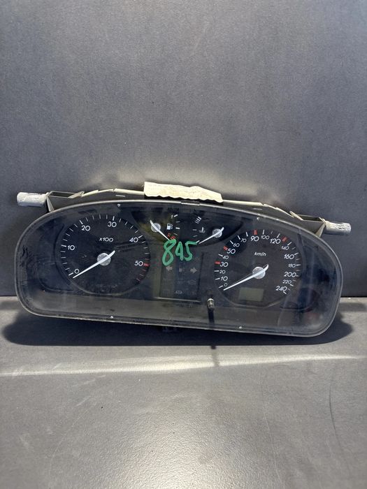 Ceasuri bord 8200170297 Renault Laguna 2005 1.9 DCi MT (110 hp)