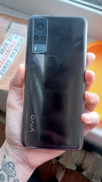 Продам телефон б/у