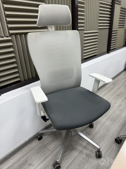 Office uchun tayyor mebel