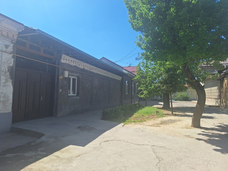 Shofayiz mahallasida 3,23 sotixli Uy sotiladi