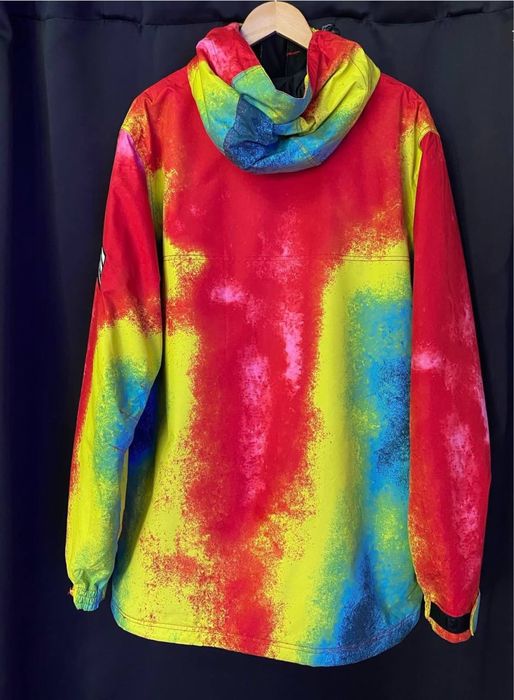 Горнолыжная куртка