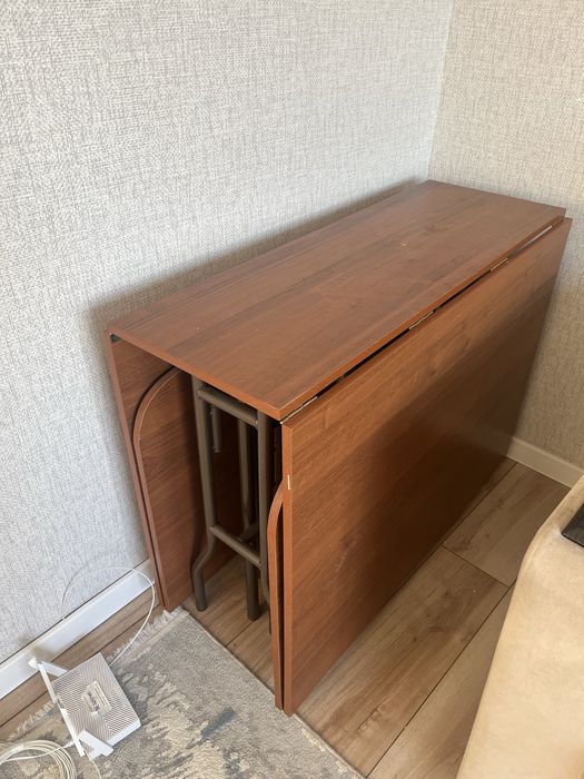 Продам стол 3 метр