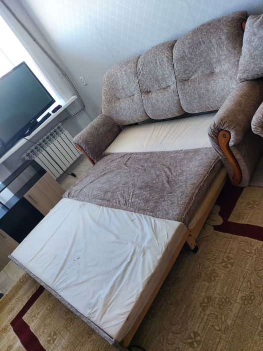 Продам диван.                .