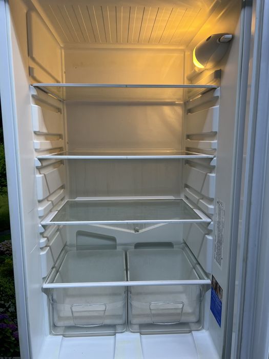 Продам Холодильник Стиральную Машину