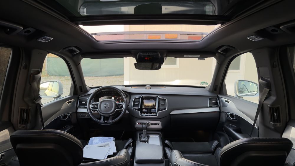 VOLVO XC90~R Design~D5~2.0~AWD~Diesel~235cp~7 Locuri