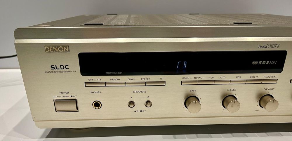 Vand amplificator Denon DRA-1000