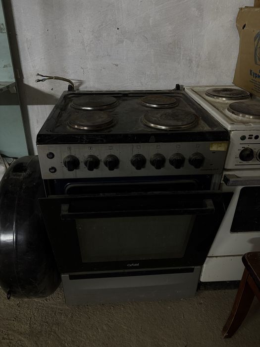 Продам кухонную плиту