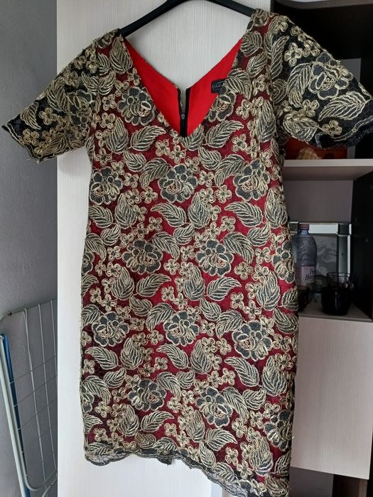 Rochiță ocazie cu model auriu