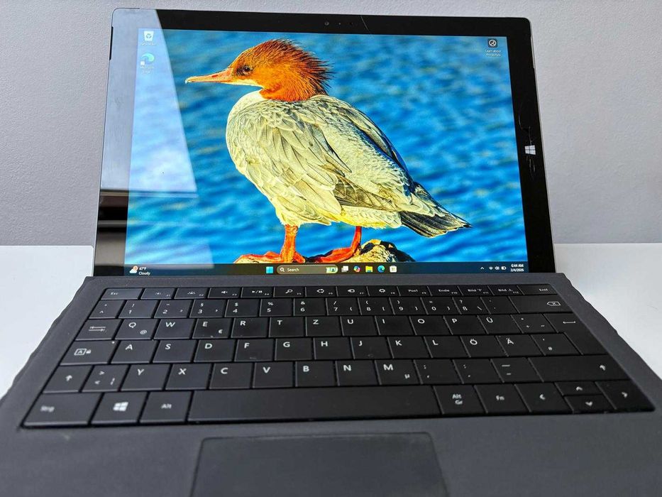 Microsoft Surface Pro 3 i5 8GB RAM 256GB SSD