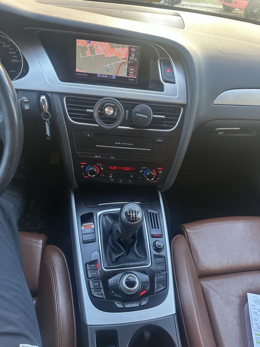 VAND AUDI A4 B8 2011