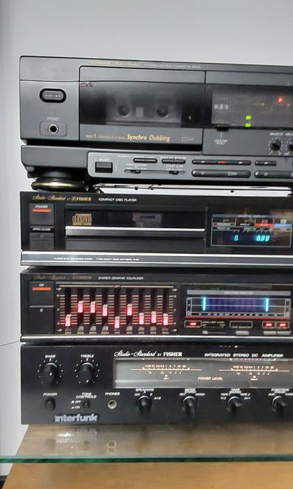 Vând un Sistem Audio Fisher deosebit! Merită Atenția!