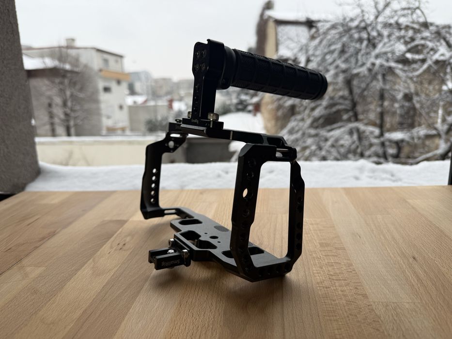 Blackmagic BMPCC 4k Smallrig cage with top handle and Metabones suport