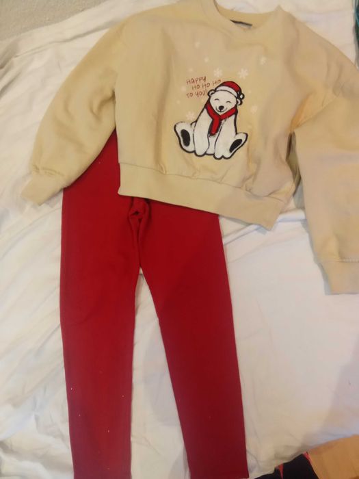 Екип за момиче 5-6 г.,ватирани - 15 лв.