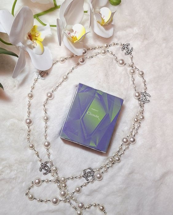 Продаётся парфюмерная вода от Фаберлик