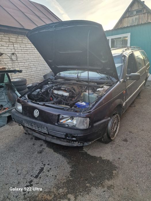 В разборе Volkswagen Passat B3 универсал