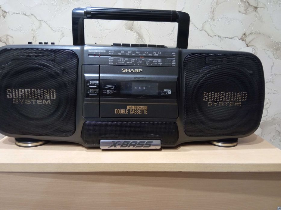 магнитофон  SHARP X-BASS для ценителей