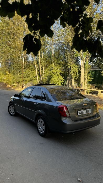 Lacetti 2013 ideal