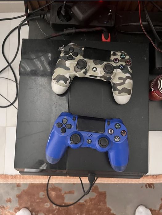 Продам Ps 4 Fat.