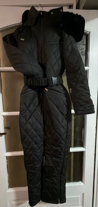Vând salopetă ski